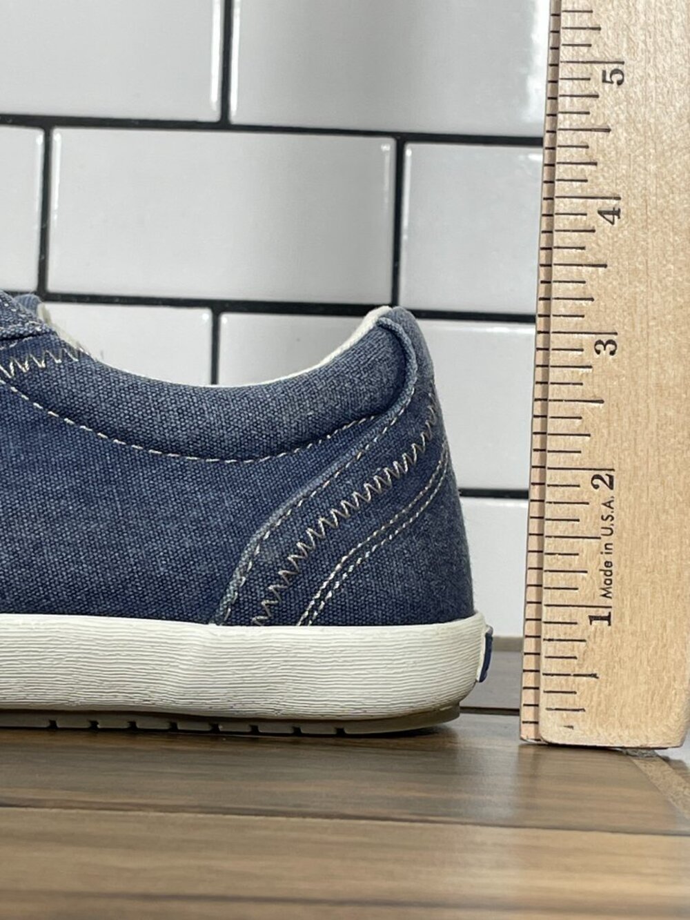 Taos Star Shoes Womens Size 8.5 Blue Wash Canvas Casual Low Top Lace Up Sneaker - Picture 10 of 13